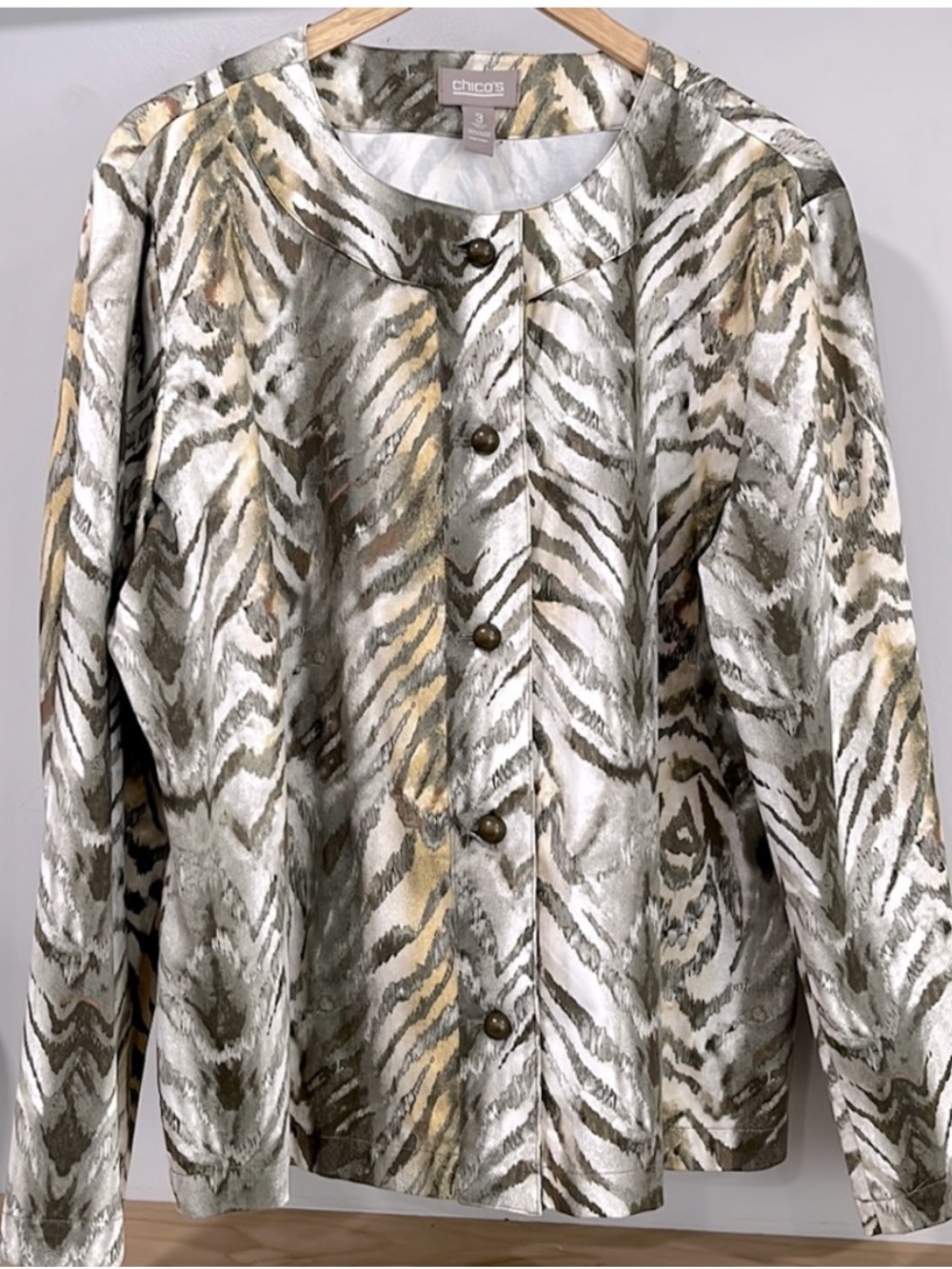 Chico’s Animal Print Classic Collarless Button Down Blazer, Size XL